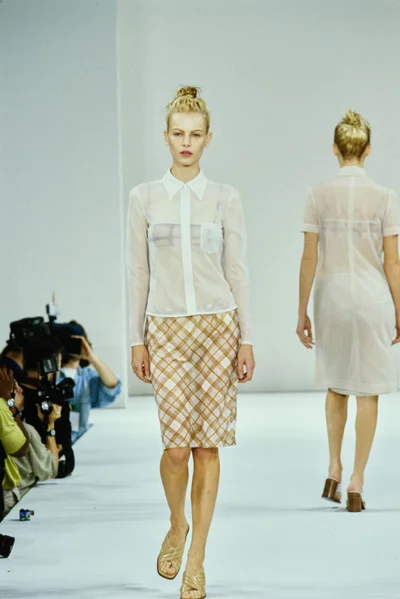 Look 32
